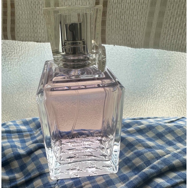 Christian Dior(クリスチャンディオール)のDior ブルーミングブーケ100ml コスメ/美容の香水(香水(女性用))の商品写真