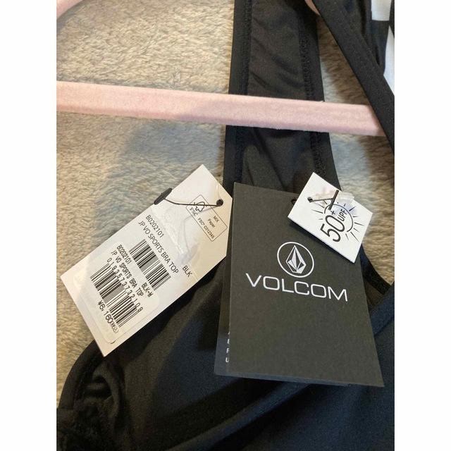 volcom(ボルコム)の新品　ボルコムスポーツブラ黒 スポーツ/アウトドアのトレーニング/エクササイズ(ヨガ)の商品写真