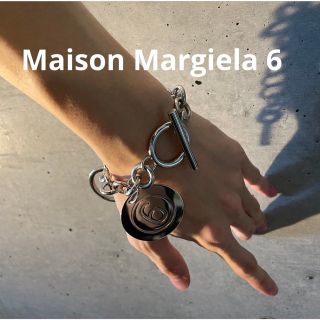 マルタンマルジェラ(Maison Martin Margiela)の20ss MM6 メゾンマルジェラ　 ロゴチャームブレスレット mm6(ブレスレット)