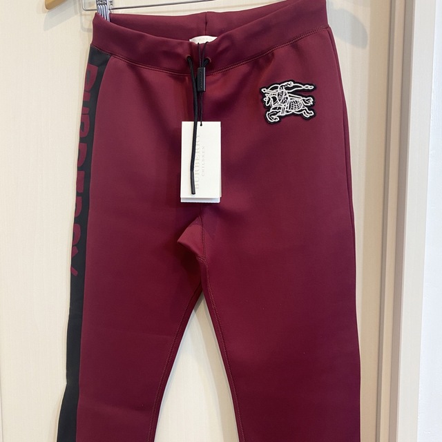 新品タグ付き♢バーバリー キッズ 10Y ロゴ スウェットパンツ
