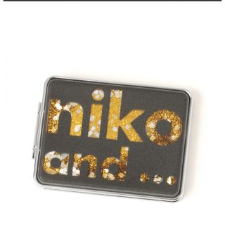 ニコアンド(niko and...)の【未使用】niko and オリジナルラメ入りミラー(ミラー)