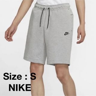 ナイキ(NIKE)の新品　ナイキ テックフリース CU4504-063 ショートパンツ　ハーフパンツ(ショートパンツ)