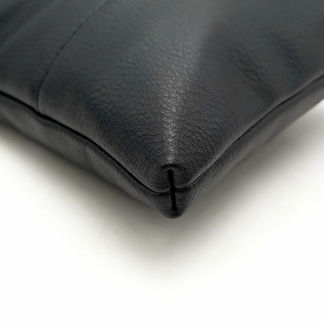 Gianni Versace(ジャンニヴェルサーチ)の超美品 ヴェルサーチ ジーンズ ショルダーバッグ 03-23051702 レディースのバッグ(ショルダーバッグ)の商品写真