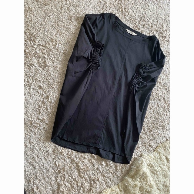 TORRAZZO DONNA(トラッゾドンナ)のトラッゾドンナ　半袖　シャツ　シニカル好きに レディースのトップス(カットソー(半袖/袖なし))の商品写真