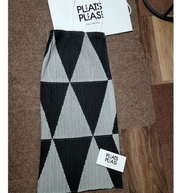 PLEATS PLEASE ISSEY MIYAKE(プリーツプリーズイッセイミヤケ)のイッセイミヤケPLEASE！入手困難完売 レディースのスカート(その他)の商品写真