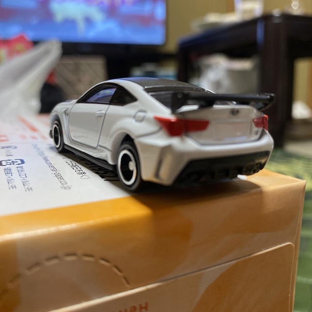 値下げしました‼️レクサス　RC F パフォーマンスパッケージ エンタメ/ホビーのおもちゃ/ぬいぐるみ(ミニカー)の商品写真