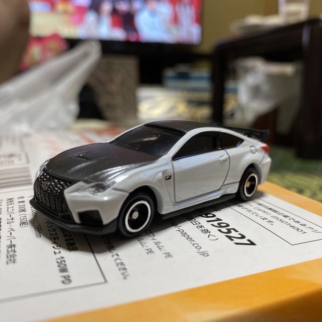 値下げしました‼️レクサス　RC F パフォーマンスパッケージ エンタメ/ホビーのおもちゃ/ぬいぐるみ(ミニカー)の商品写真