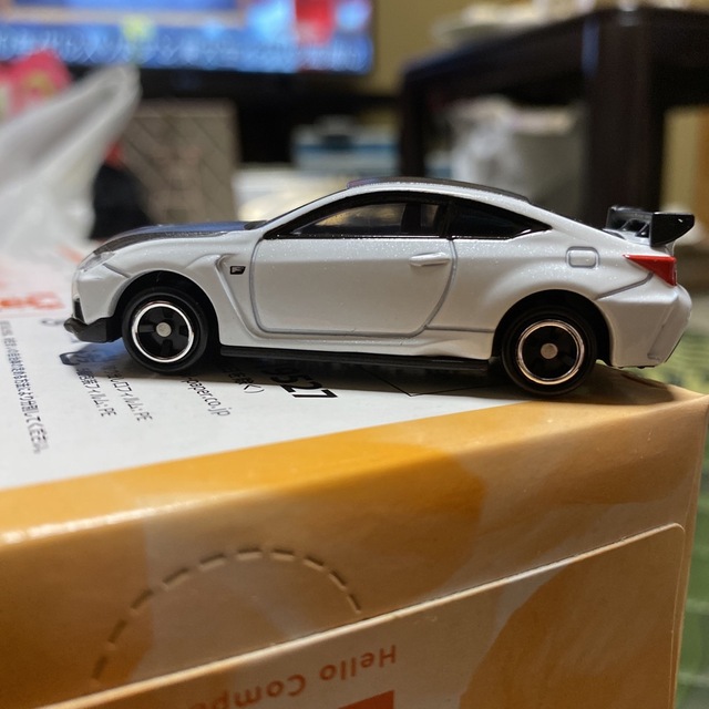 値下げしました‼️レクサス　RC F パフォーマンスパッケージ エンタメ/ホビーのおもちゃ/ぬいぐるみ(ミニカー)の商品写真