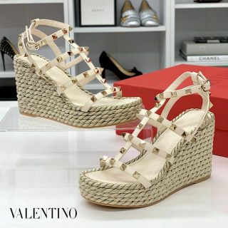 VALENTINO ウェッジサンダル　シャンパンゴールド