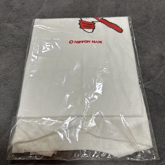 未使用品 白 Tシャツ レディース Mサイズ   半袖 日本ハム レディースのトップス(Tシャツ(半袖/袖なし))の商品写真