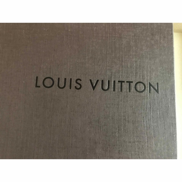 LOUIS VUITTON(ルイヴィトン)のルイヴィトン　ギフトBOX インテリア/住まい/日用品のオフィス用品(ラッピング/包装)の商品写真
