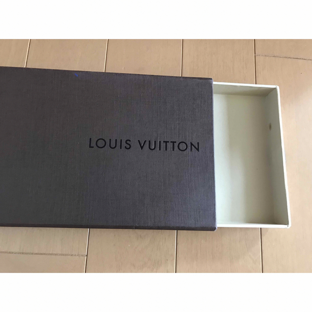 LOUIS VUITTON(ルイヴィトン)のルイヴィトン　ギフトBOX インテリア/住まい/日用品のオフィス用品(ラッピング/包装)の商品写真