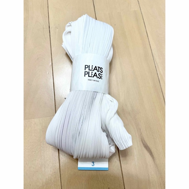 PLEATS PLEASE ISSEY MIYAKE COASTパンツ白-