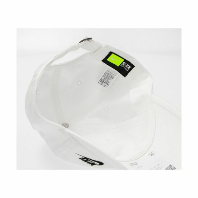 NIKE(ナイキ)のナイキ W NSW H86 FUTURA クラシックキャップ　ホワイト レディースの帽子(キャップ)の商品写真