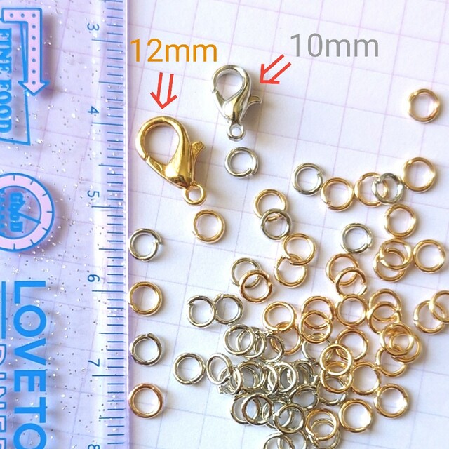 ４mm丸カン☆シルバー☆大量!!約15ｇ☆線経0.7mm☆金具/金属/大口パック ハンドメイドの素材/材料(各種パーツ)の商品写真