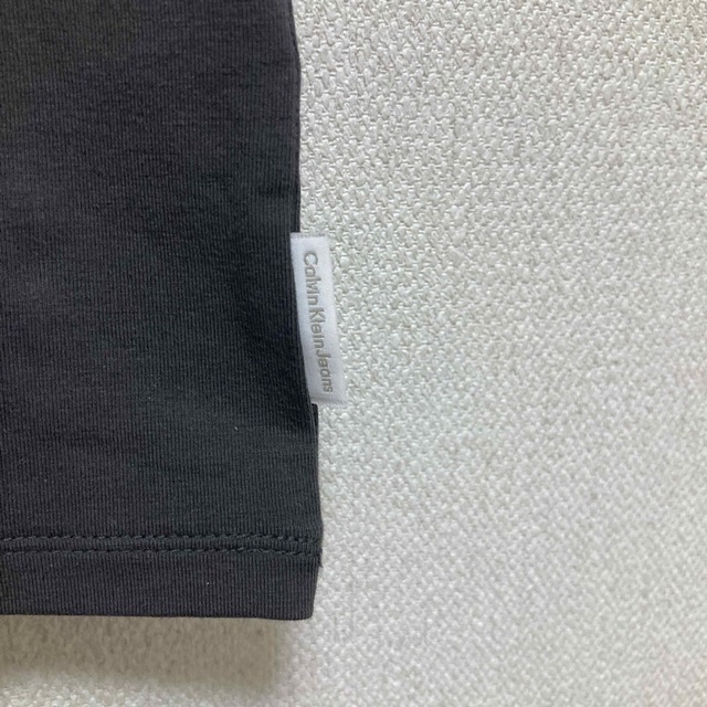 Calvin Klein(カルバンクライン)の新品❣️カルバンクラインジーンズ　Tシャツ レディースのトップス(Tシャツ(半袖/袖なし))の商品写真