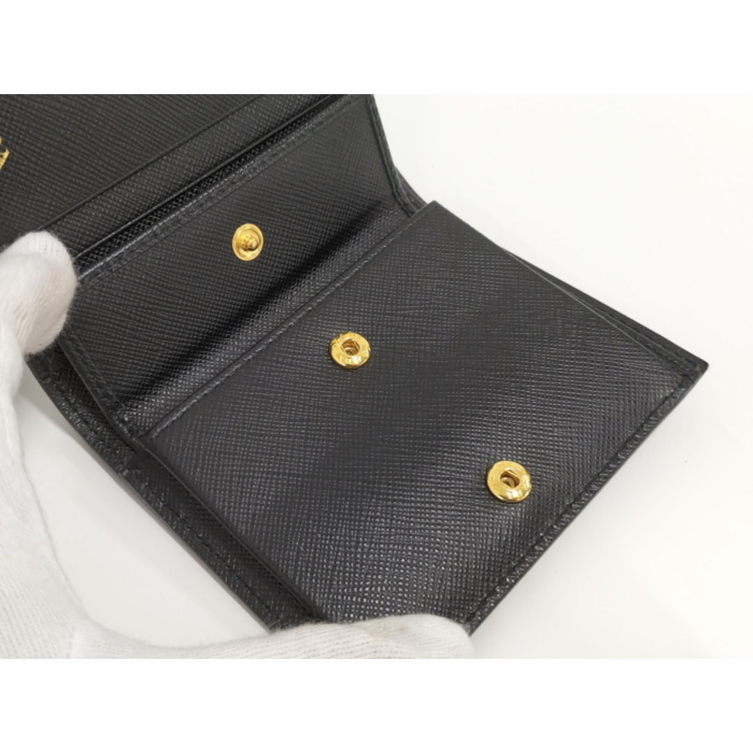 PRADA 二つ折りコンパクト財布 サフィアーノ レザー ブラック 1MV204