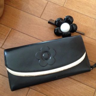 マリークヮント(MARY QUANT)の髪留めつき！MARY QUANT長財布(財布)