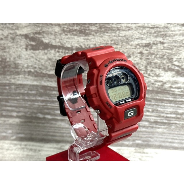 希少レア　CASIO G-SHOCK DW-6900 スラッシャー　レッド メンズの時計(腕時計(デジタル))の商品写真