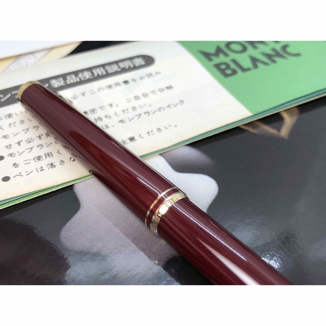 MONTBLANC(モンブラン)の稀な未使用品！ボルドーカラー金装ハンマートリガーNo281★モンブラン新品インク インテリア/住まい/日用品の文房具(ペン/マーカー)の商品写真