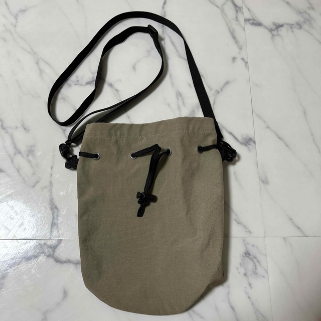MUJI (無印良品)(ムジルシリョウヒン)のMUJI Labo リップルナイロン巾着サコッシュ レディースのバッグ(ショルダーバッグ)の商品写真