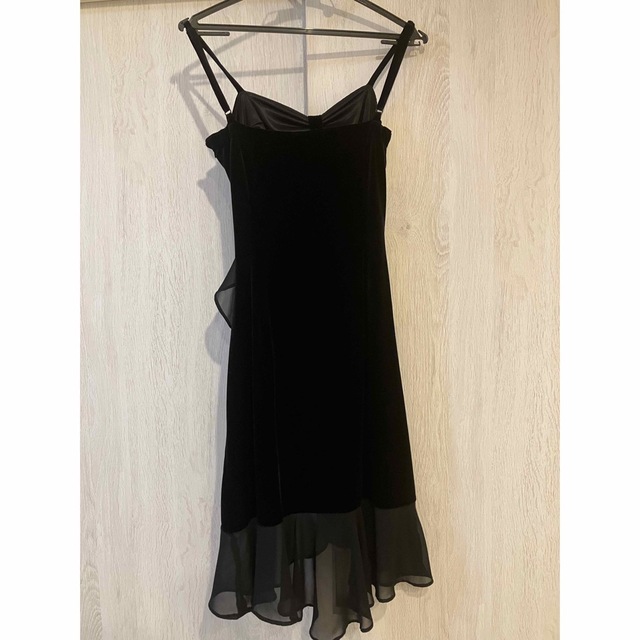 INGNI(イング)のINGNI ベロア　ブラック　ドレス レディースのフォーマル/ドレス(ミニドレス)の商品写真