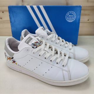 美品25 adidasアディダス×トゥモローランド スタンスミス HW106