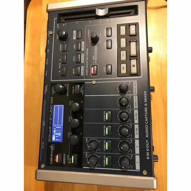 Roland(ローランド)のSonar V-studio100オーディオインターフェイス 楽器のDTM/DAW(オーディオインターフェイス)の商品写真