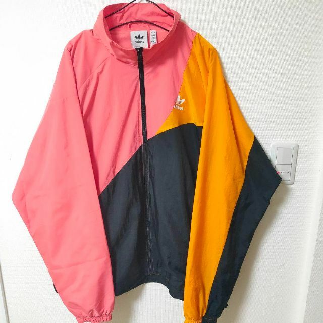 低反発 腰用 adidas カラーブロック ウーブン ナイロンジャージ 上下