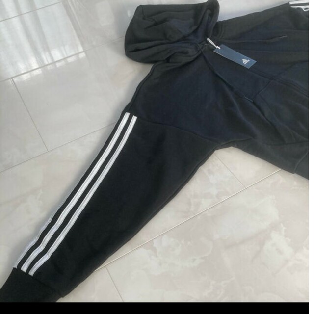 adidas (アディダス) パーカー【新品・未使用・黒色・タグ付】