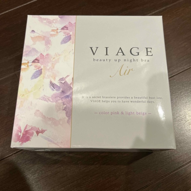 VIAGE(ヴィアージュ)の新品　VIAGE ナイトブラエアー　 レディースの下着/アンダーウェア(ブラ)の商品写真