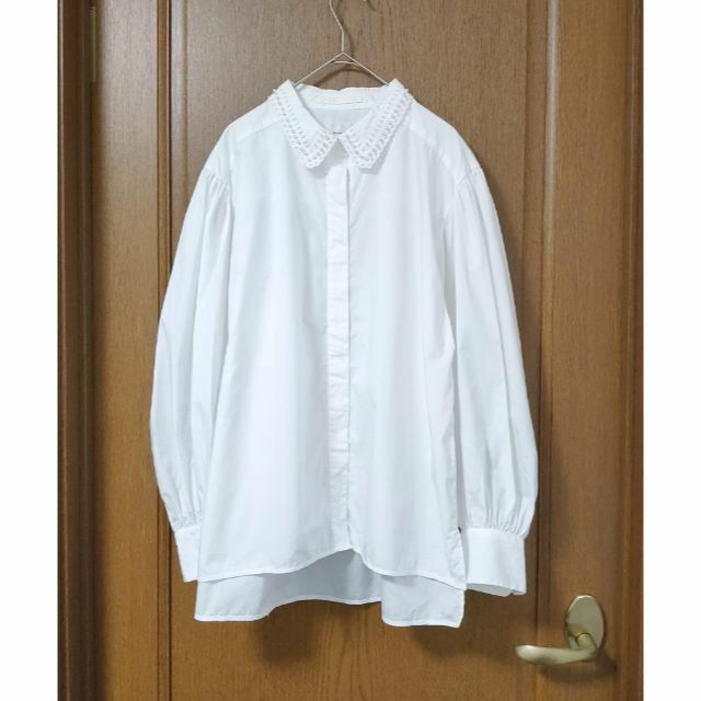 SHIPS 0 x ones：パールモチーフ ホワイトカラーシャツ 7