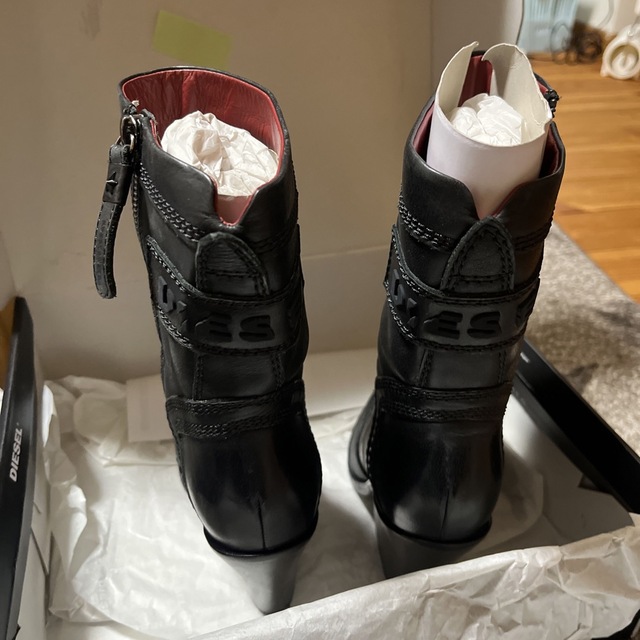 DIESEL(ディーゼル)のdiesel ブーツ レディースの靴/シューズ(ブーツ)の商品写真