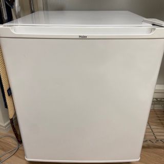 ハイアール(Haier)のHaier ミニ冷蔵庫（47L） 着払いです(冷蔵庫)