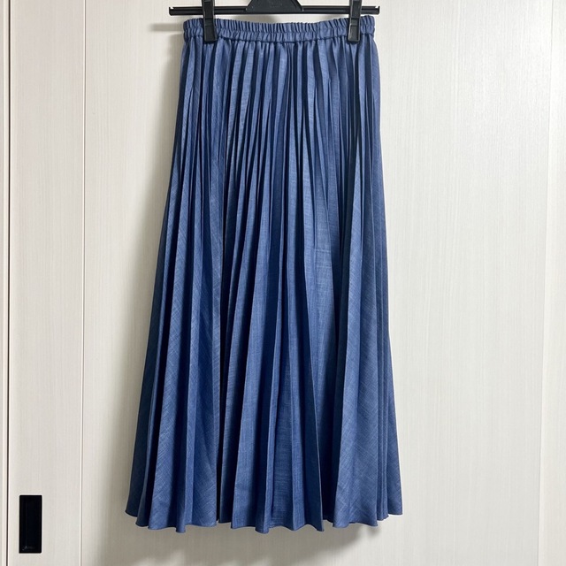 GRACE CONTINENTAL(グレースコンチネンタル)のプリーツスカート　デニム　プリーツ　アナイ　アドーア　セルフォード　スナイデル レディースのスカート(ロングスカート)の商品写真