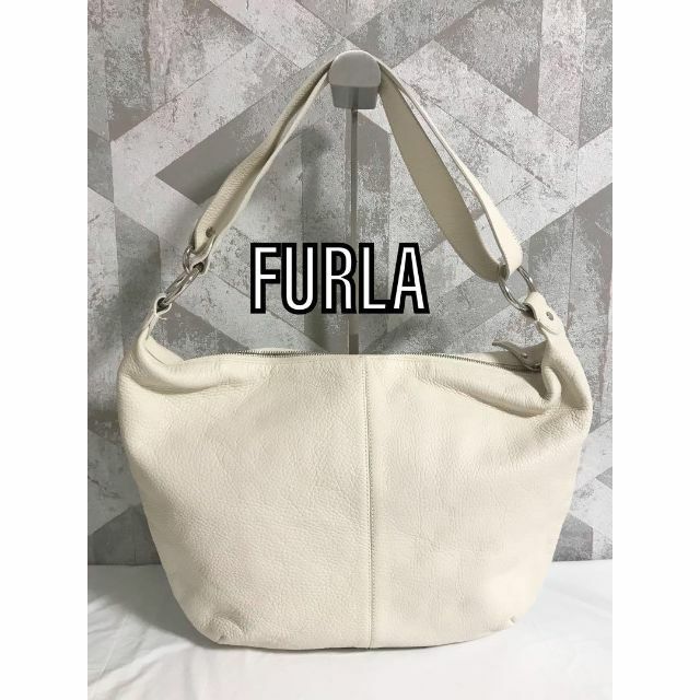 美品✨FURLA フルラ ショルダーバッグ レザー 本革 ターンロック ホワイト