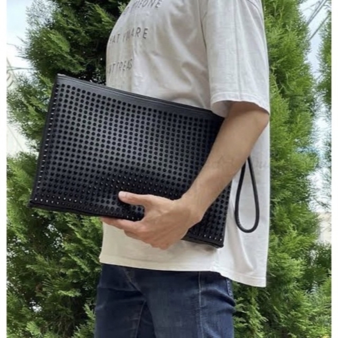 【限定SALE】13万円引 新品 クリスチャンルブタン クラッチバッグ 【限定SALE】13万円引 新品 クリスチャンルブタン クラッチバッグ