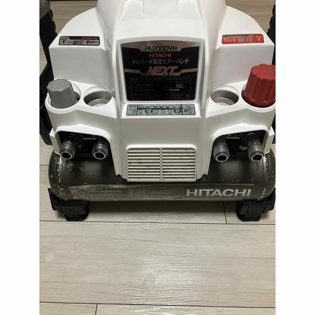 エアーコンプレッサー インバータPA2000VH 軽搬型 HITACHI