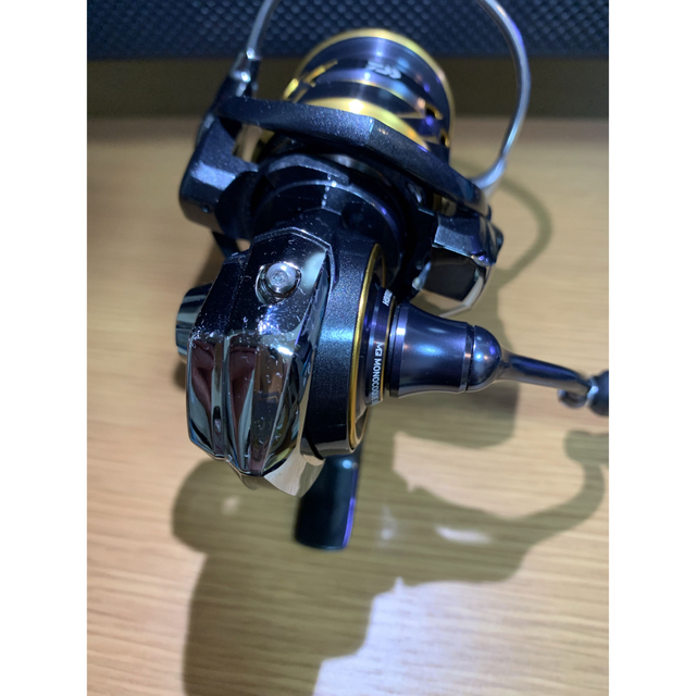 DAIWA(ダイワ)の水溜りはカオス様専用【ダイワ】21カルディア LT2500 スポーツ/アウトドアのフィッシング(リール)の商品写真