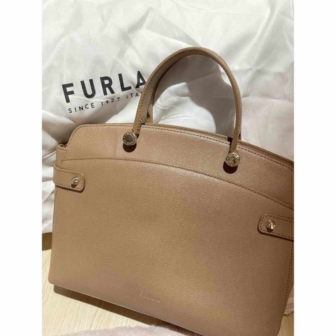 Furla(フルラ)の#FURULA ハンドバッグ　バックチャーム付けます レディースのバッグ(ハンドバッグ)の商品写真
