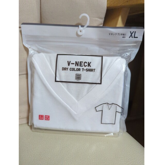 UNIQLO(ユニクロ)のUNIQLO　Ｖ−NECKドライカラーＴシャツ　ＸＬ　２枚おまとめ メンズのトップス(Tシャツ/カットソー(半袖/袖なし))の商品写真