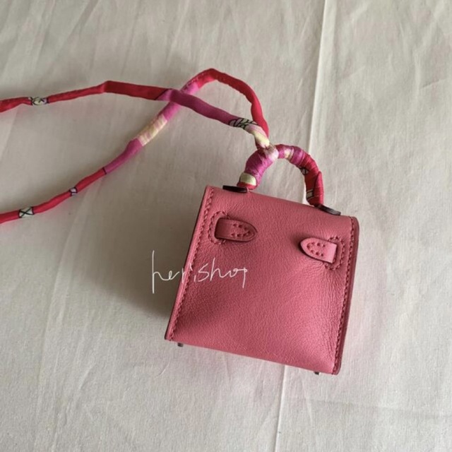 高級 レザー 手縫い ハンドメイド ミニ 本革 バッグチャーム キーホルダー 5 レディースのファッション小物(キーホルダー)の商品写真