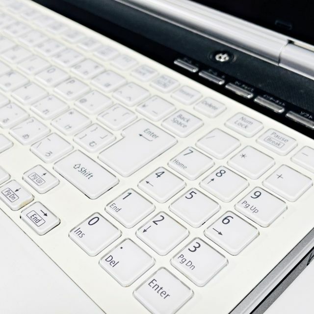 NEC - M26【Core i7】SSD256GB✨メモリ8GB✨ブルーレイ✨オフィスの