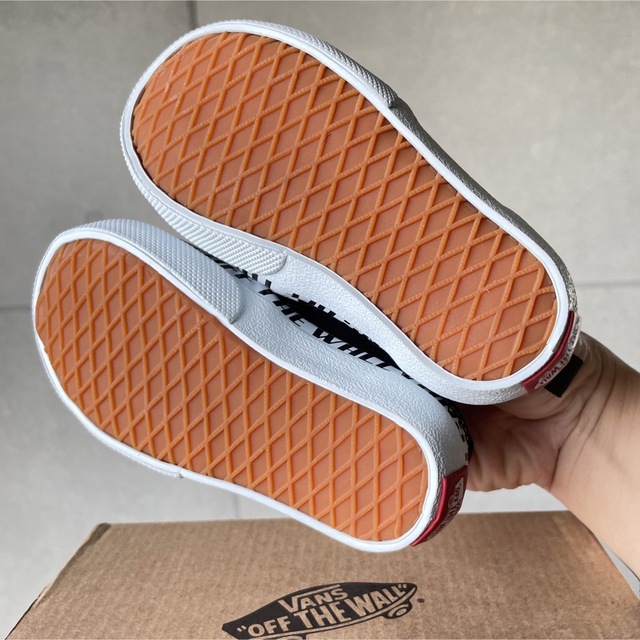 VANS(ヴァンズ)の【torm様】新品未使用☆ vans ベビー　キッズ　スリッポン　14cm キッズ/ベビー/マタニティのベビー靴/シューズ(~14cm)(スニーカー)の商品写真