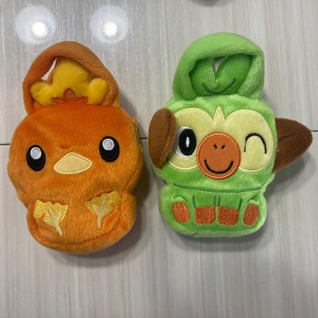 ポケモン(ポケモン)の【新品】ポケモン/ポーチ？ミニバッグ２個セット キッズ/ベビー/マタニティのこども用ファッション小物(その他)の商品写真