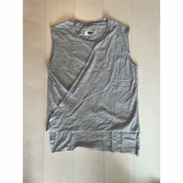 MM6(エムエムシックス)のMM6 Maison Margiela ノースリーブ レディースのトップス(Tシャツ(半袖/袖なし))の商品写真