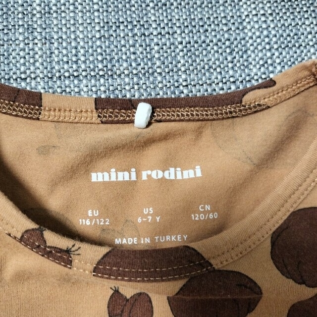 こども ビームス(コドモビームス)のmini rodini／ミニロディーニ Tシャツ キッズ/ベビー/マタニティのキッズ服女の子用(90cm~)(Tシャツ/カットソー)の商品写真