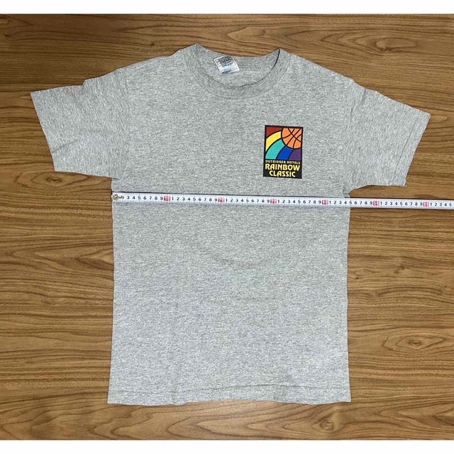 ハワイ大学 バスケットボール Tシャツ Rainbow Classic 2008 メンズのトップス(Tシャツ/カットソー(半袖/袖なし))の商品写真