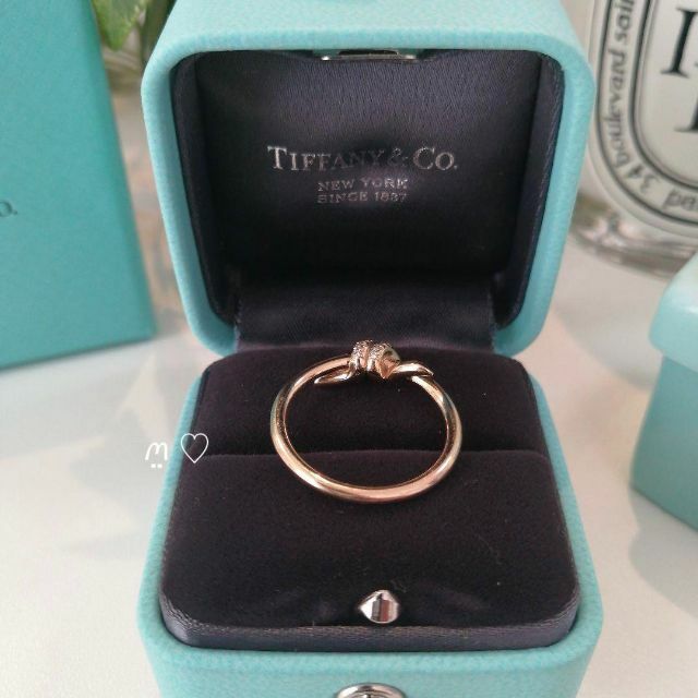 Tiffany & Co.(ティファニー)のティファニー　ノットダイヤモンドリング　K18ローズゴールド　11〜12号現行品 レディースのアクセサリー(リング(指輪))の商品写真