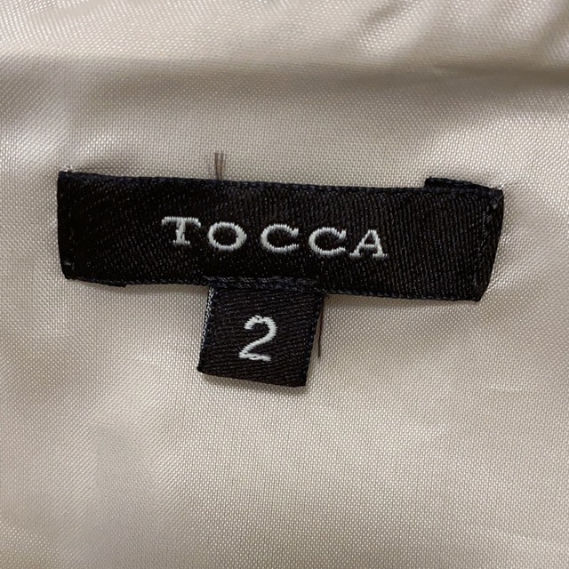 TOCCA(トッカ)のtocca キレイめベージュ　膝丈ワンピース レディースのワンピース(ひざ丈ワンピース)の商品写真